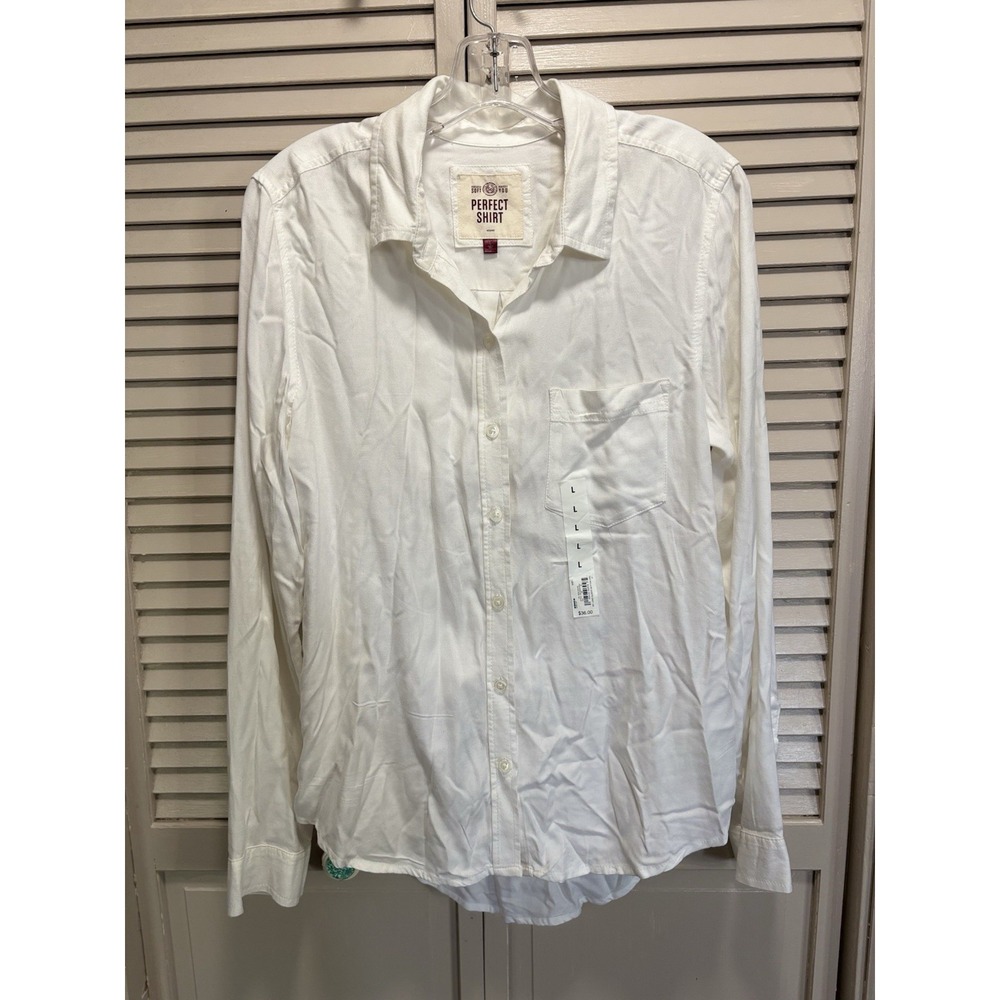 SO NWT White Button Up Long Sleeve Shirt Size Large Pocket Casual Soft